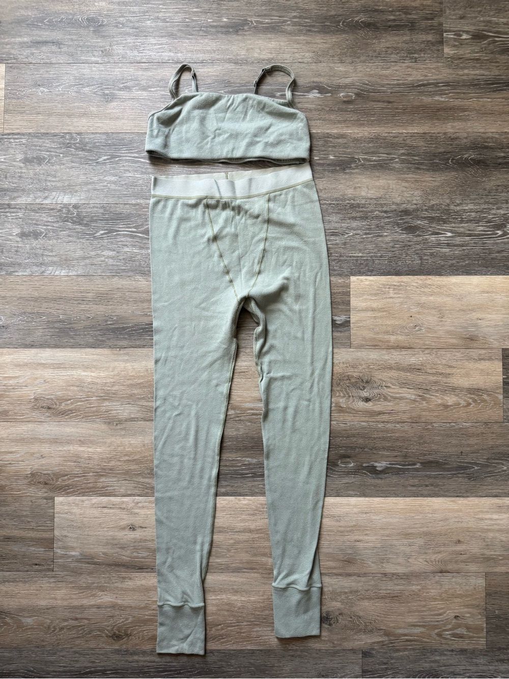 Skims 2021 Seamless Sage Thermal Crop Tank and Leggings Set